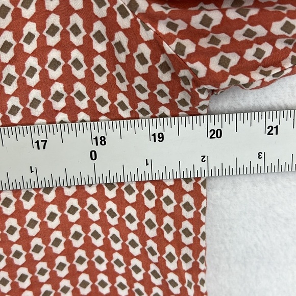 LOFT Women’s Rayon Blouse Size L Dusty Rose & Tan Geometric Print - Picture 10 of 11